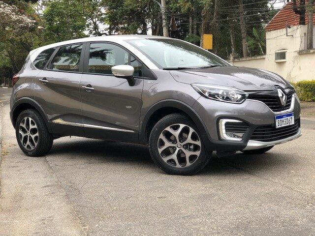 Captur Bose com motor 1.6 já ultrapassa R$ 100 mil e aguarda estreia do motor turbo 1.3