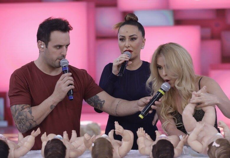 Eles vão disputar
quatro provas e, ao vencerem os desafios, terão a chance de ganhar prêmios e
acumular pontos