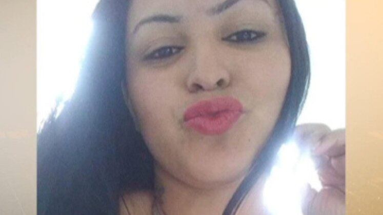 A mãe também contou que Letícia já havia brigado com várias amigas e até com colegas de trabalho, que supostamente teriam ficado com um dos clientes dela. Além disso, a mulher tinha uma dívida com o crime organizado.

Acompanhe o Cidade Alerta de segunda a sexta-feira, às 16h30, e aos sábados, às 17h, na tela da Record TV.

