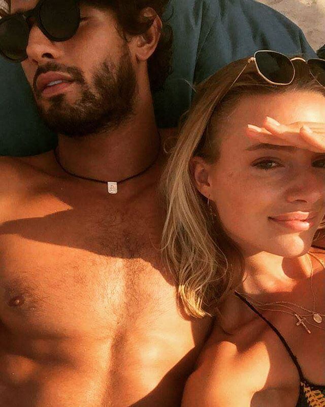 Marlon e Maya têm sido companhias constantes um do outro em Bali, na Indonésia
