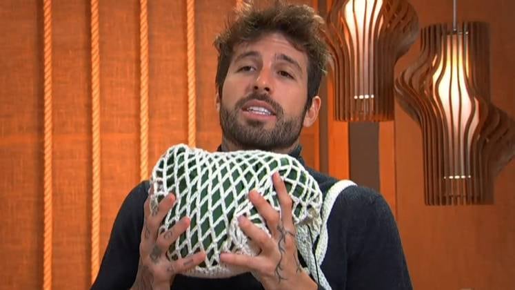 Mais uma vez, Claudinho foi alvo durante uma atividade. Ele foi o mais votado como "peso" no jogo e recebeu uma punição: carregar uma bolsa pesada por 24h. Como cumpriu o castigo, o empresário ganhou R$ 10 mil e escolheu mais uma pessoa para presentar com outros R$ 10 mil. Any foi a sortuda da vez 