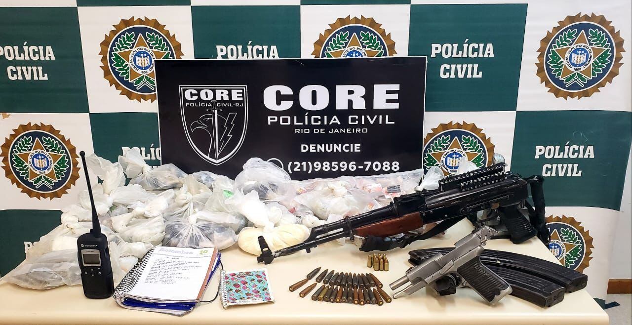 Fuzil AK-47 foi apreendido durante ação da Core na comunidade do Turano