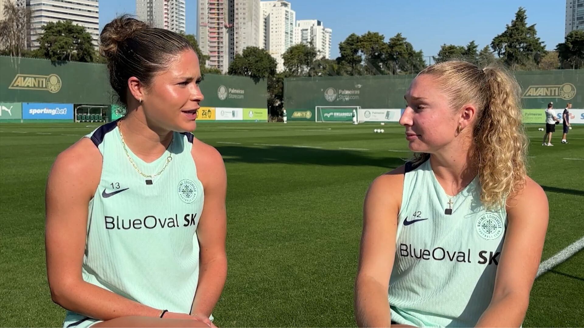 Jogadoras do Racing Louisville falam sobre impressões do Brasil após passearem por São Paulo