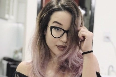 Daniela Li trocou o design de moda pela tatuagem