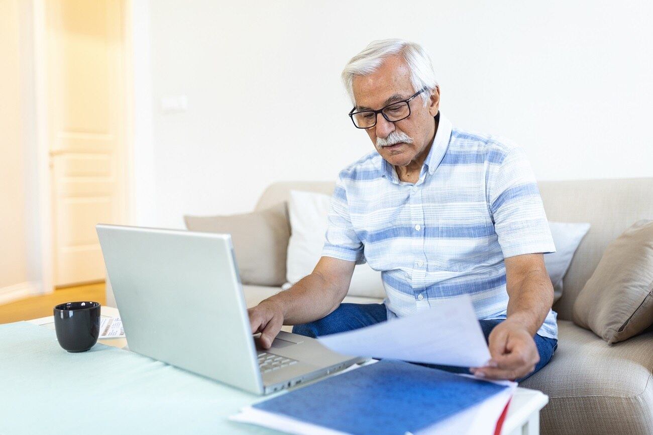 Baixa renda e falta de empregos levam cada vez mais aposentados a empreender