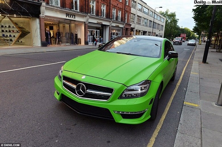 Cada dono tenta customizar seu carrão de forma bem peculiar, para exalar personalidade e chamar a atenção

Saiba tudo sobre carros! Acesse www.r7.com/carros