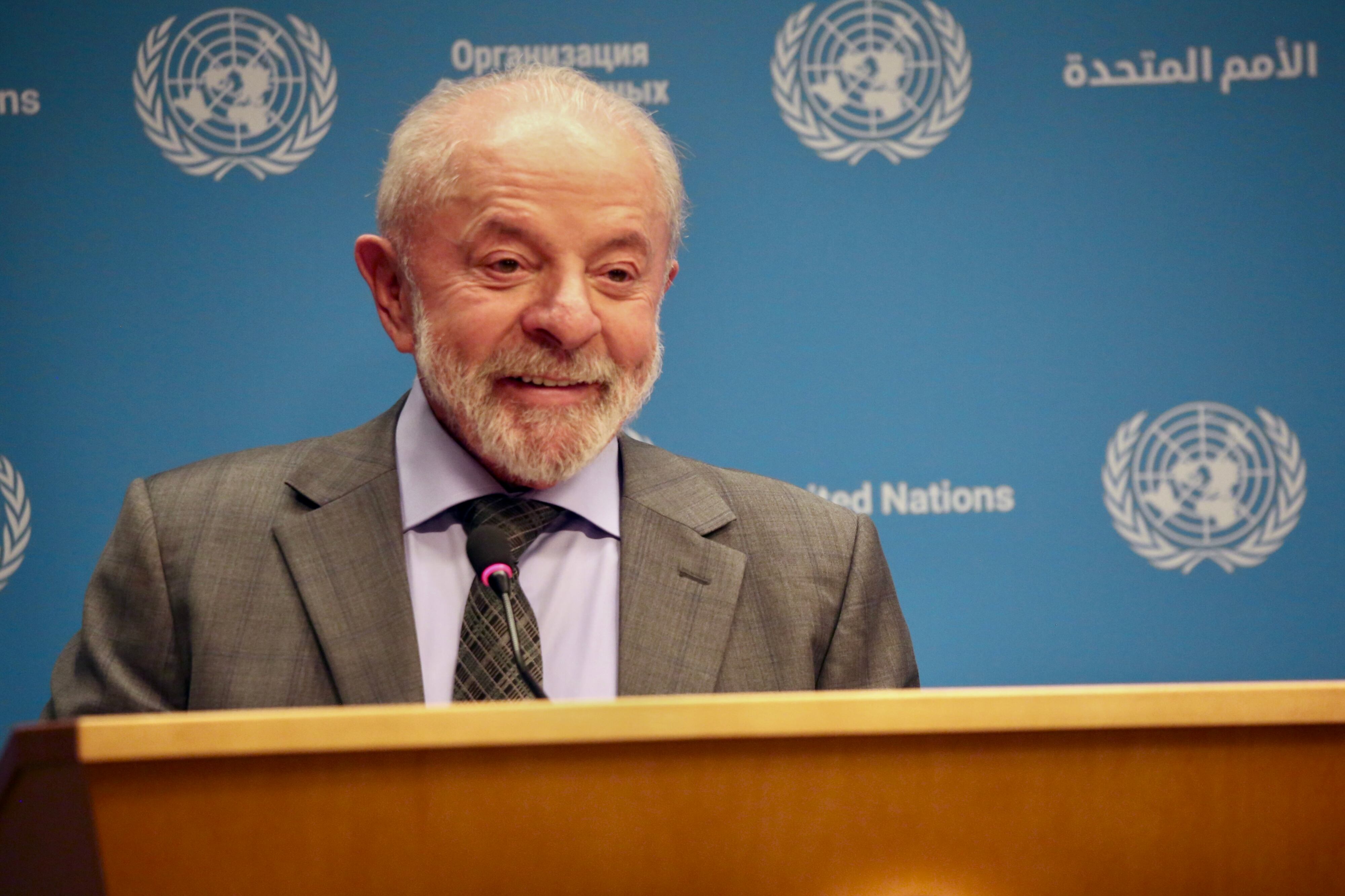 USA - LULA/EUA/ONU/COLETIVA - INTERNACIONAL - O presidente brasileiro Luiz Inácio Lula da Silva concede entrevista coletiva à imprensa após participar da cúpula sobre o clima às margens da Assembleia Geral das Nações Unidos, na sede da ONU, em Nova York, nesta quarta-feira, 24 de setembro de 2025. 24/09/2025 - Foto: NIYI FOTE/THENEWS2/ESTADÃO CONTEÚDO