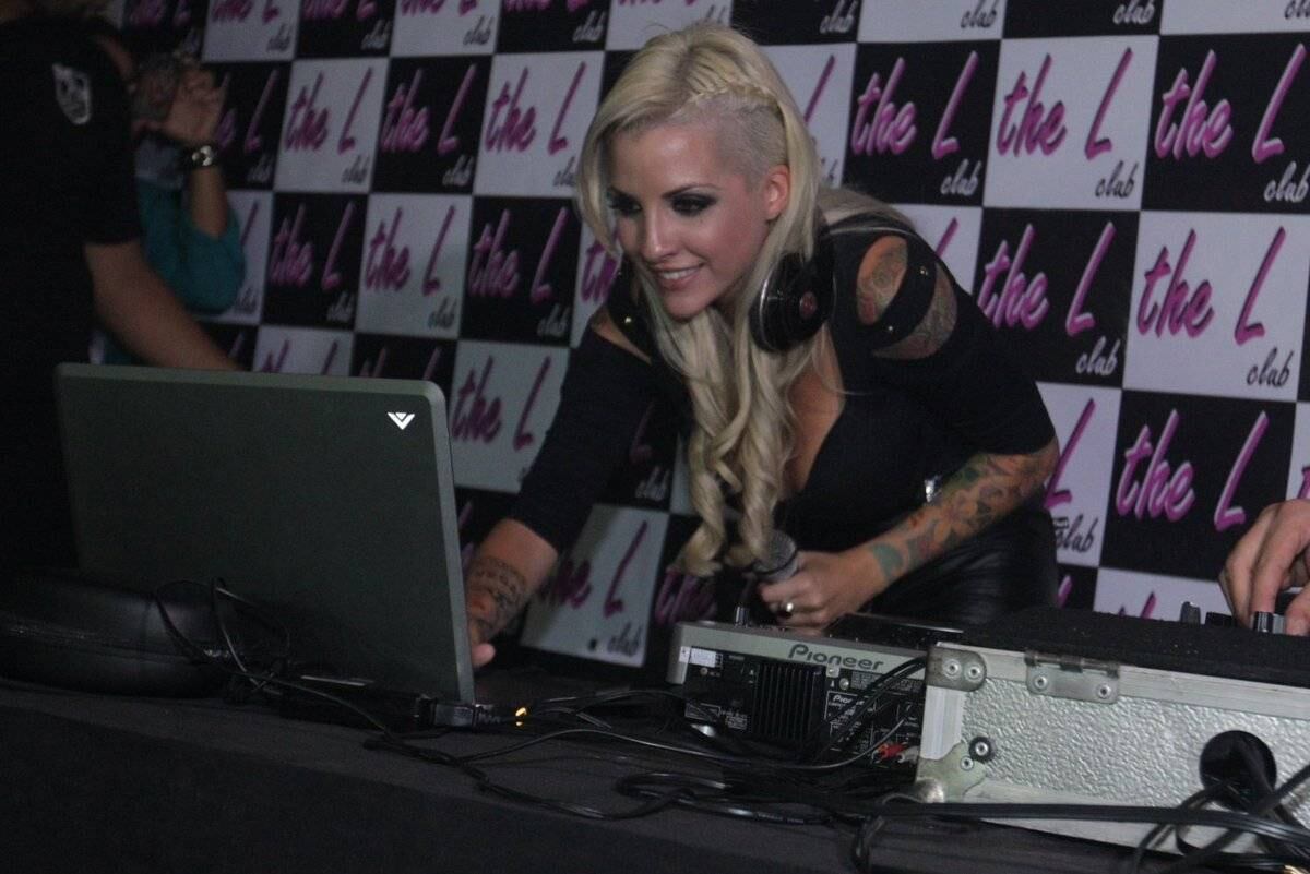 Clara fez todo mundo dançar