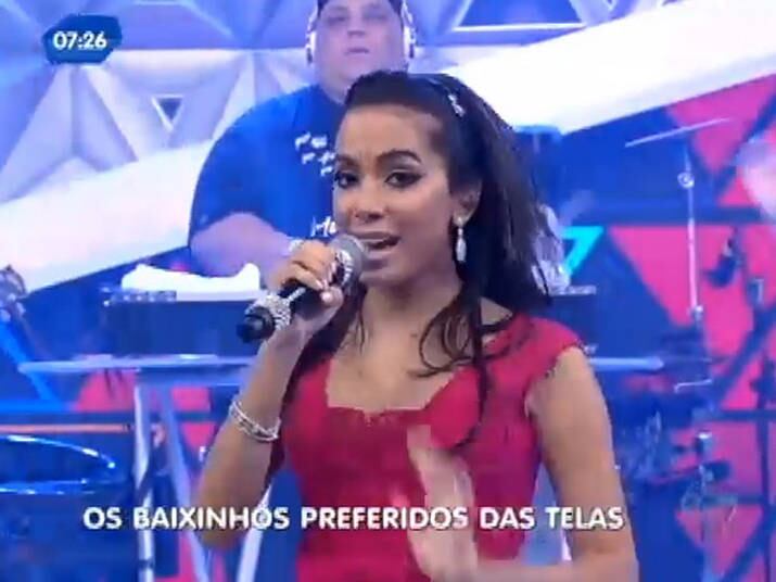 Ao som de funk, Anitta já conquistou o País com seu 1,62 m e desenvoltura nos palcos. Os shows dessa morena custam nada menos do que R$ 120 mil

+ Clique aqui e confira a reportagem completa sobre o assunto no Balanço Geral!