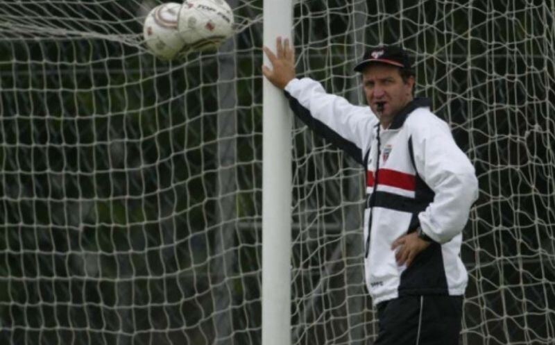 Cuca - Cuca chegou até as semifinais da Libertadores de 2004, quando seu time foi eliminado pelo surpreendente Once Caldas. Teve outra passagem também em 2019, mas se ausentou por problemas cardíacos.