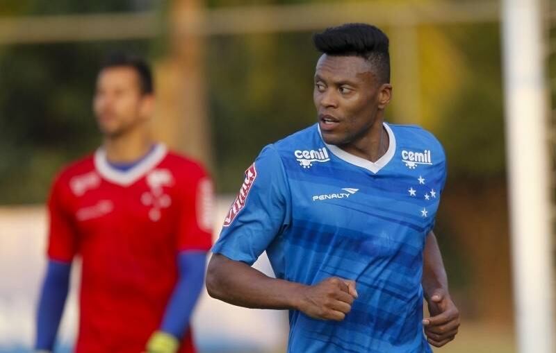 Julio Baptista chegou em 2013 e não se firmou na Toca