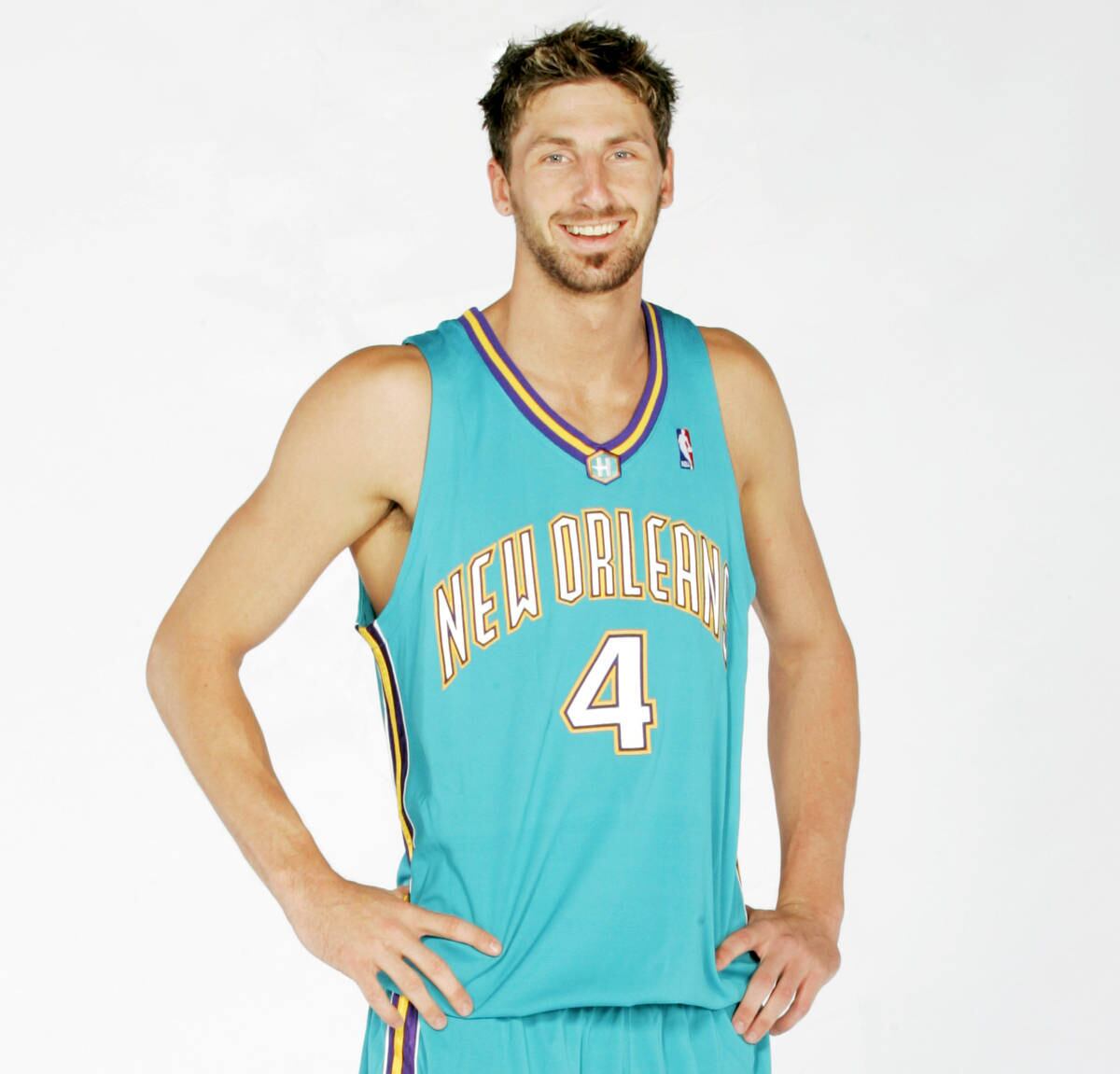 Jackson Vroman, de 34 anos, ex-companheiro do brasileiro Leandrinho no Phoenix Suns. Vroman foi encontrado morto na piscina de sua casa com um ferimento em sua cabeça