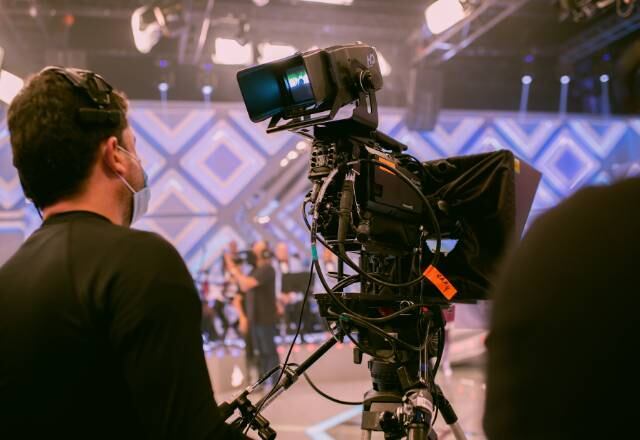 O programa A Noite É Nossa traz ainda mais alegria e emoção para as noites de quarta-feira da Record TV! Com todos os protocolos de segurança, equipe, convidados e plateia são testados para covid-19.

Veja alguns cliques que mostram os bastidores da atração!
