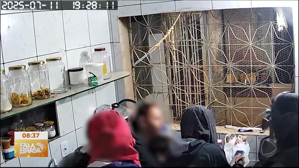 Criminosos armados invadem residência e ameaçam moradores em Luziânia (GO)