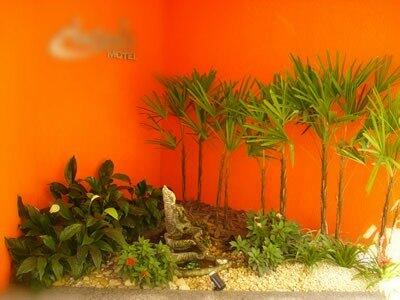 Vítima foi obrigada a acompanhar o namorado até um motel