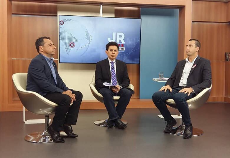 Vaguinho (PRB) e Lauro Michels (PV), candidatos a prefeitura de Diadema, fecharam a rodada dos debates. No encontro, o principal tema abordado entre os adversários envolveu a questão da saúde da cidade

— Assista a íntegra do debate
