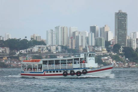 A travessia funciona até às 20h, no sentido de Salvador para Mar Grande. No sentido inverso, a última viagem saindo do Terminal Hidroviário de Vera Cruz será às 18h30