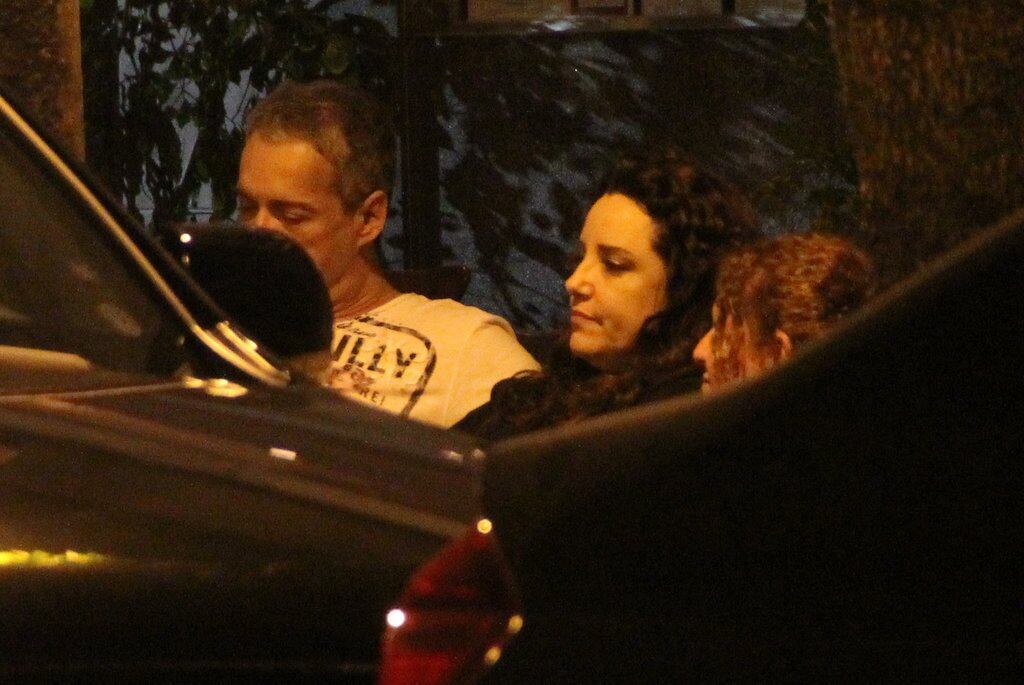 Será que o encontro não estava agradável?