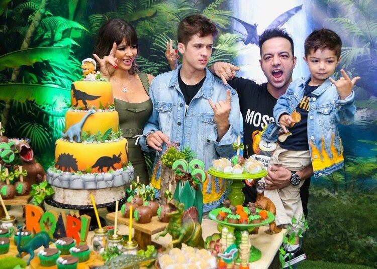 A família comemorou os quatro anos do pequeno Pietro, no domingo (7), em São Paulo