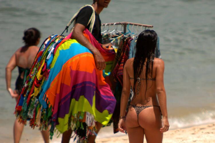  Estão impróprias as praias de Barra de Guaratiba, Pepino, São Conrado, Vidigal, Urca e Botafogo