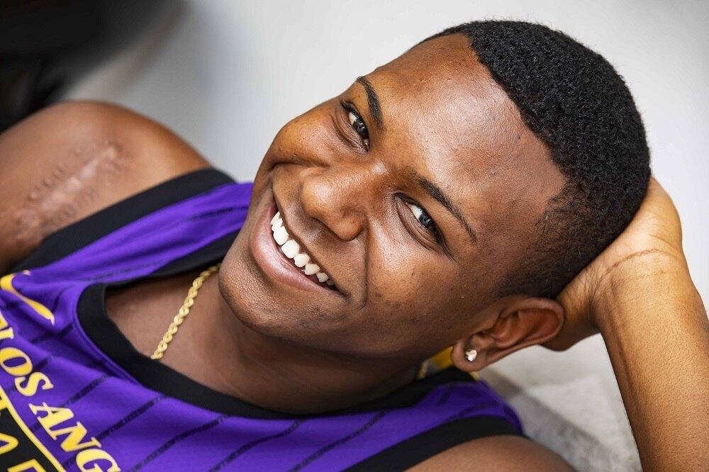 Quando mais novo, ele trabalhou como modelo e ator