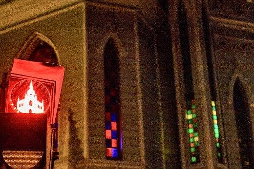 Máscaras de ícones patrimônio cultural e histórico de BH estão sendo instalados em semáforos da região centro-sul e Pampulha