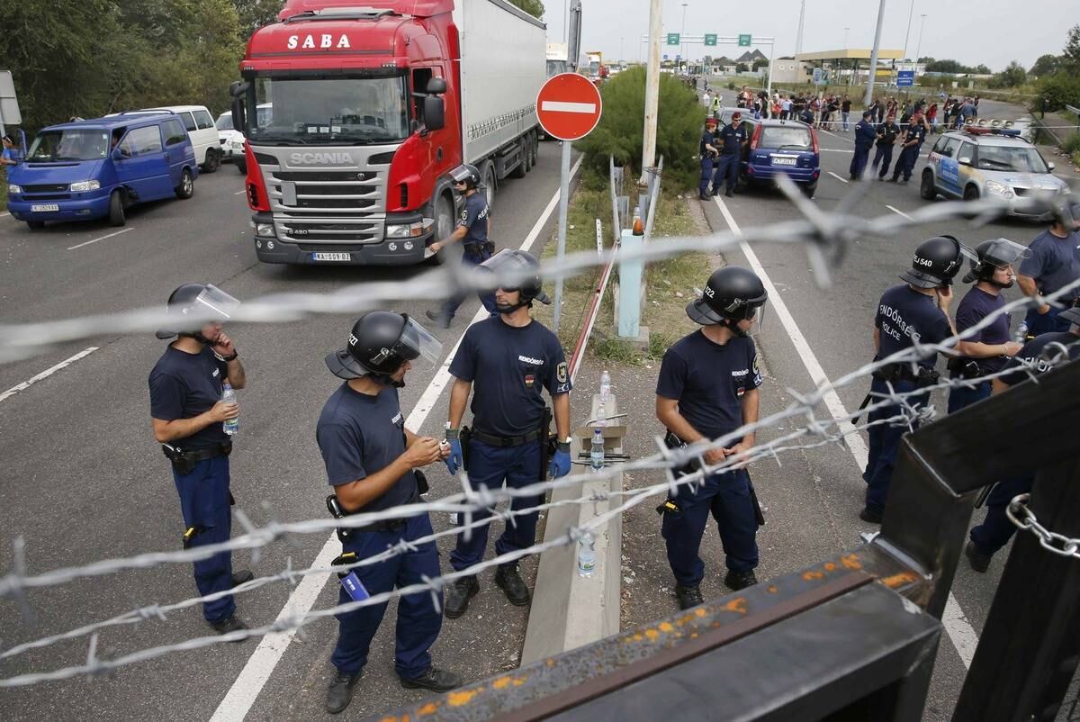 Após concluírem a reunião que determinou a distribuição de 120 mil refugiados pela Europa, os líderes do continente imediatamente avisaram que a "maior maré de imigrantes ainda está por vir". Por isso, as autoridades europeias já planejam aumentar as barreiras fronteiriças do continente, algo impensável alguns anos atrás 