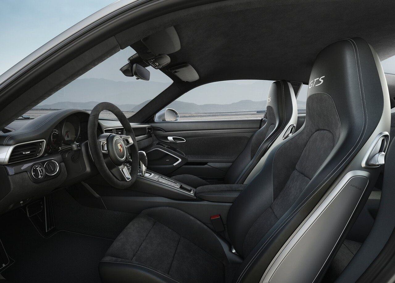 Porsche 911 GTS 2018