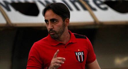 Leandro Zago, técnico do Botafogo de Ribeirão Preto