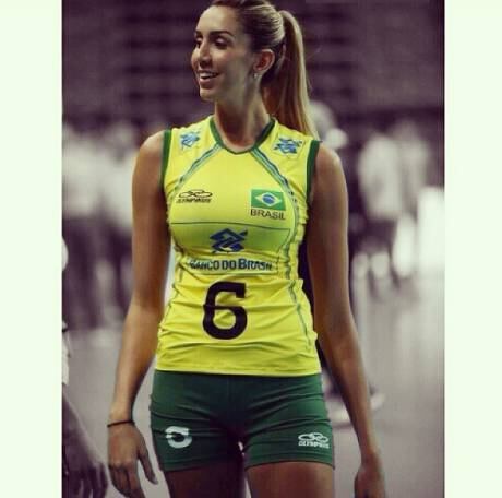 Thaisa tinha acabado de postar, no dia anterior, uma foto bastante sensual
