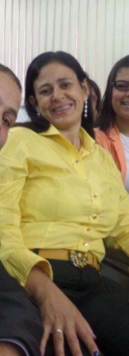 Jurema (foto) chegou a ser socorrida, mas não resistiu. Ela havia acabado
de terminar a faculdade de direito