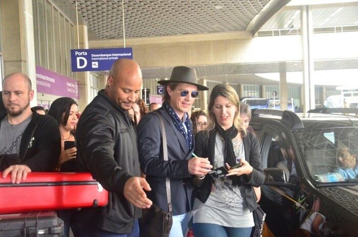 O Hanson está em turnê mundial em comemoração aos 25 anos do grupo