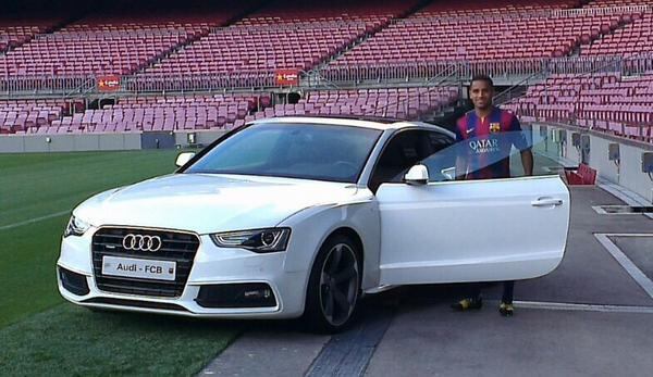 Douglas também recebeu seu Audi assim que chegou ao Barcelona, em agosto último