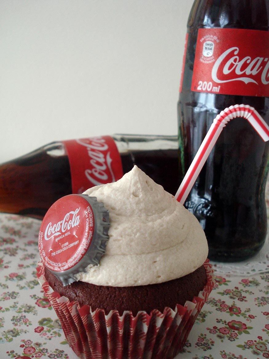 E também nunca é demais lembrar os malefícios da bebida para a saúde, como a quantidade de açúcar e os efeitos dela no dente