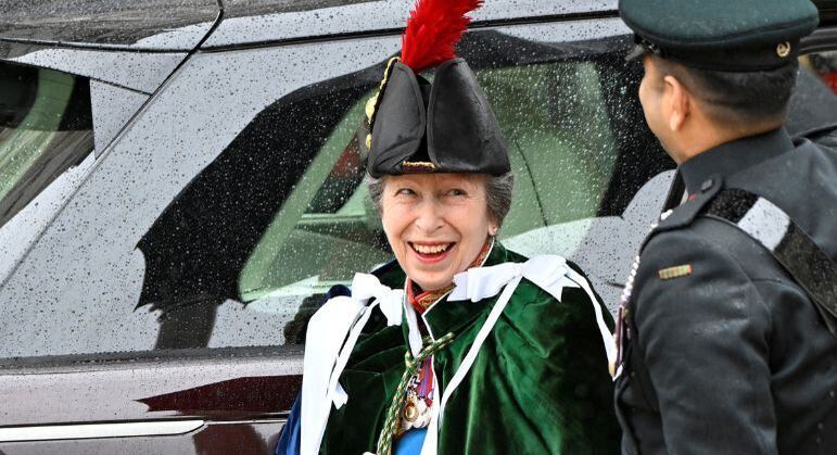 Princesa Anne na coroação do irmão, Charles 3º