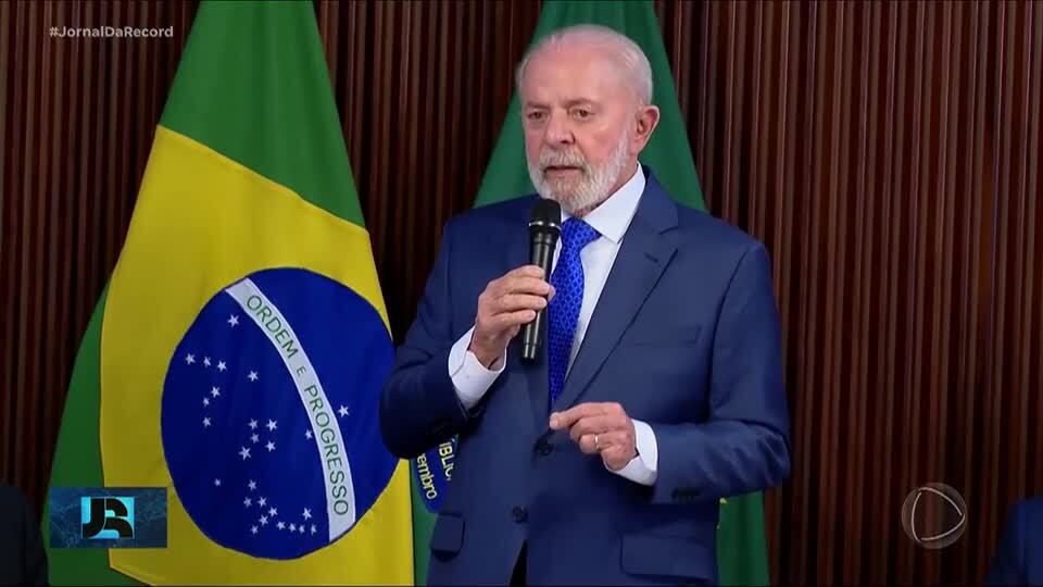Lula encaminhará ao Congresso, nesta terça (18), projeto que aumenta isenção do IR para R$ 5 mil