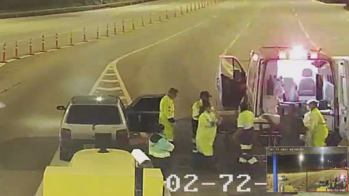 Bebê nasce em ambulância de concessionária na BR-040, em Conselheiro Lafaiete (MG)