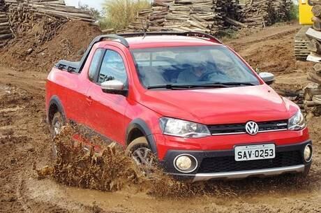 Suspensão e pneus dão mais robustez na terra para a Saveiro Cross