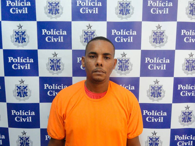 Rubens dos Santos Rocha, o “Rubinho”, 32 anos, foi flagrado por investigadores da 1ª Delegacia de Homicídios (DH) Atlântico