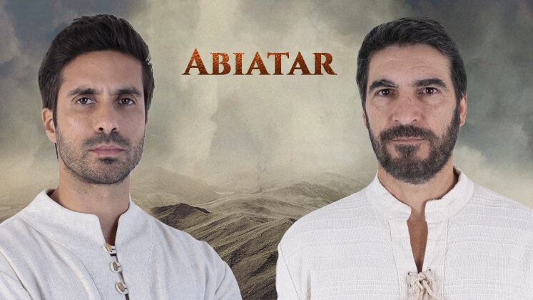 Principal sacerdote de Israel, Abiatar (Edu Porto/Gustavo Canovas) terá sua fidelidade testada na oitava temporada, A Consequência, quando eventos fora de seu controle ameaçam o reino de Israel e o relacionamento construído com Davi (Cirillo Luna/Petrônio Gontijo) 
