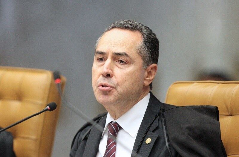 Roberto Barroso: o contracheque do ministro chegou a R$ 33.763 em julho, mas os abatimentos foram de R$ 11.906