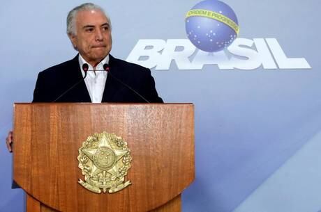 Temer propôs adiamento do reajuste de servidores