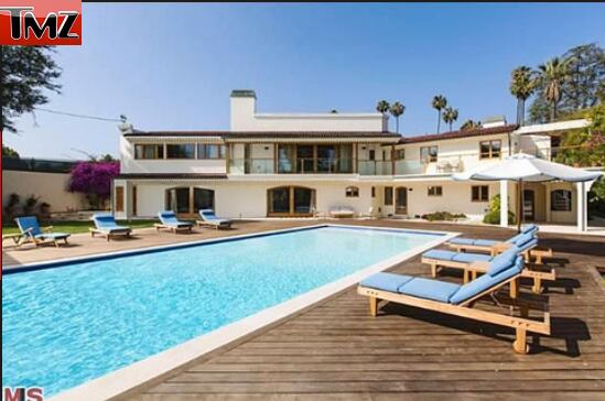 Bruce
Willis atuou em filmes como Duro de Matar
4, Mercenários 2, Doze Homens e Outro Segredo, O Sexto Sentido, entre
outros sucessos