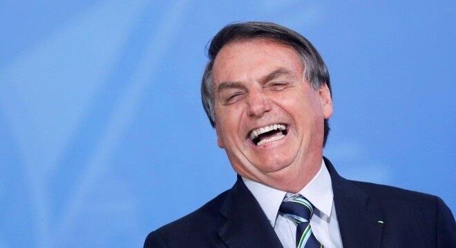 Bolsonaro comemora posição do país no Risco Brasil