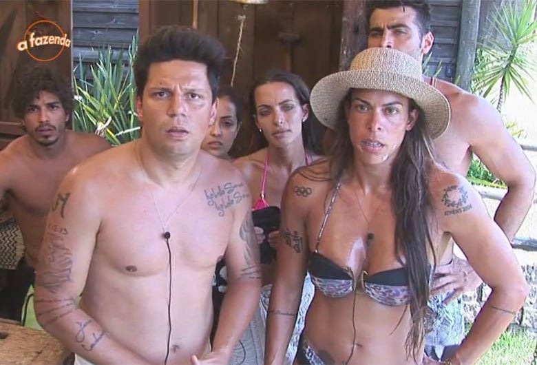 Mara teve problemas com quase todos os peões da casa, incluindo Ovelha, de quem ficou muito próxima. Apesar das "brincadeiras" que fizeram e até o pedido de "impeachment" de Mara, ela afirmou tão ter guardado mágoas.
— Perdoo totalmente!
+ JP Mantovani chora sozinho no quarto da sede
+ Marcelo canta e peões comemoram vitória na Roça com muita gritaria
+ Mara Maravilha abre seu coração para Gianne Albertoni: "O meu combustível é o amor"
+ Douglas, Rayanne, Marcelo e JP Mantovani participam de última Prova da Chave de A Fazenda
+ Mara Maravilha é a nona eliminada da temporada de A Fazenda. Relembre a trajetória da peoa