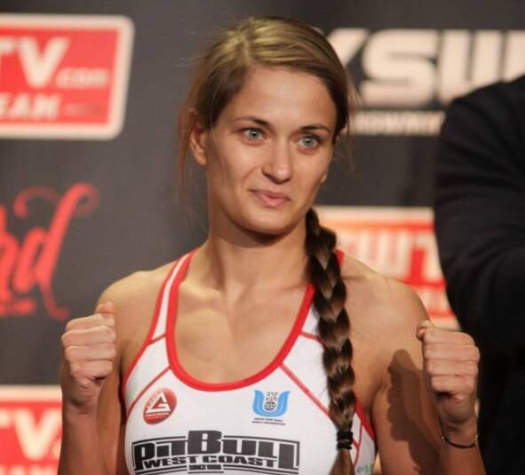 A gata de 30 anos assinou com o UFC em outubro deste ano