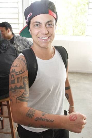 Em dezembro de 2014, ele passou por uma cirurgia para a retirada dos seios

+ Xuxa vai revelar a identidade de três peões que participarão da Fazenda 8

> Acesse o R7 Play e assista na íntegra a todos os programas da Record! Clique e experimente!
