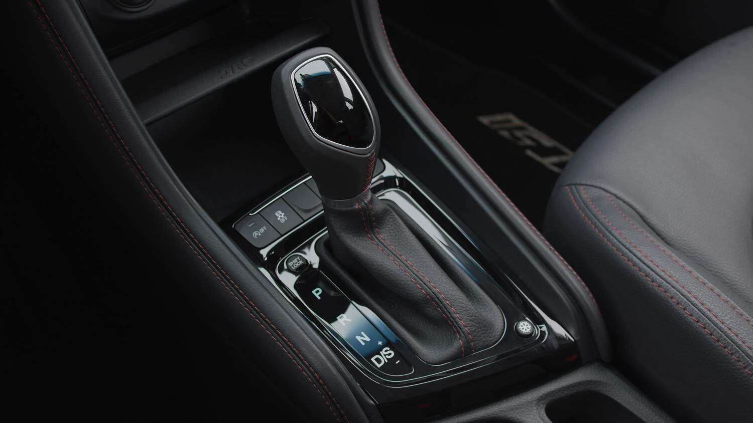 Transmissão automática simula troca de seis marchas