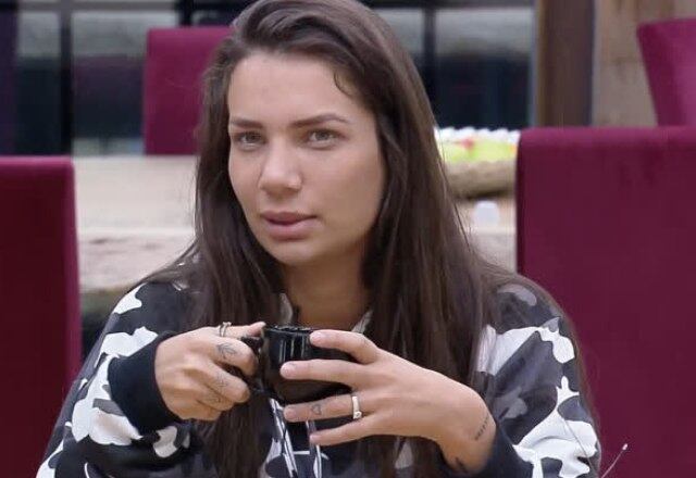 Para quem acha que a passagem de Stéfani pelo reality foi cheia de fogo no feno, se enganou. A peoa esteve muito tranquila durante uma parte do programa