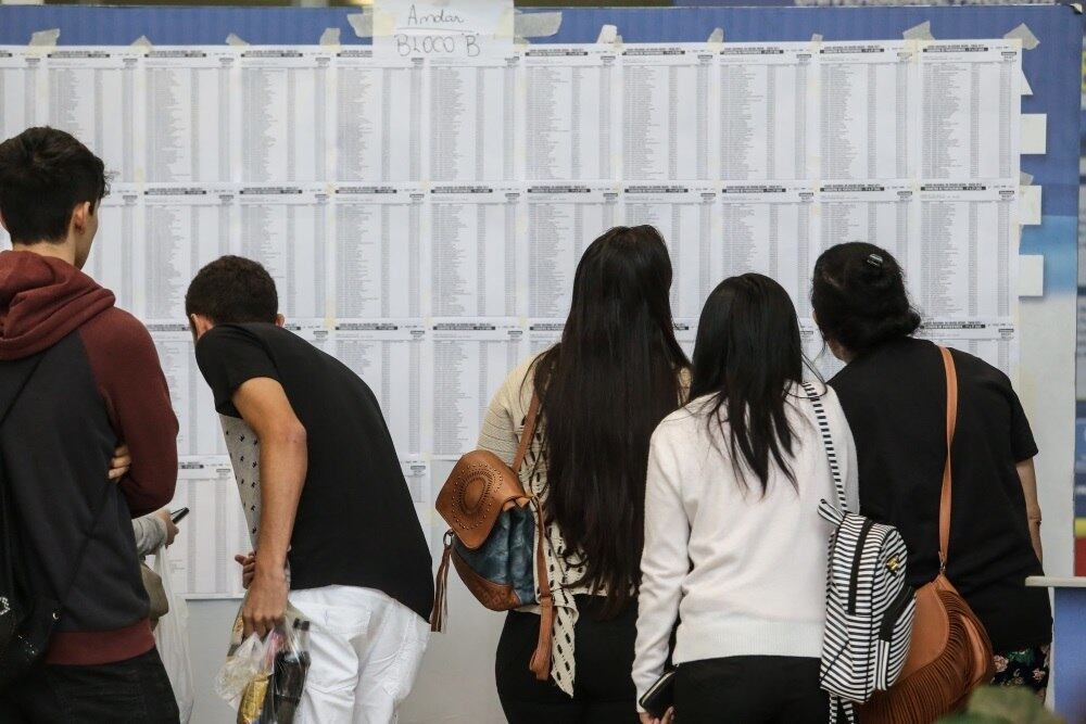 Falta de luz: alunos poderão refazer o exame